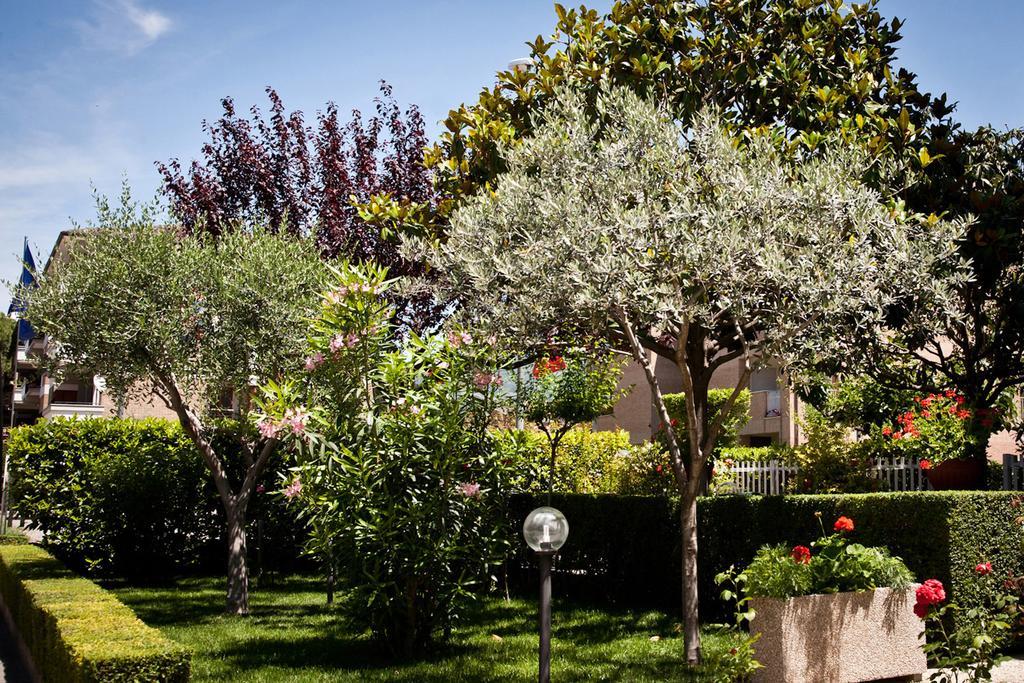 Hotel Vignola Assisi Kültér fotó