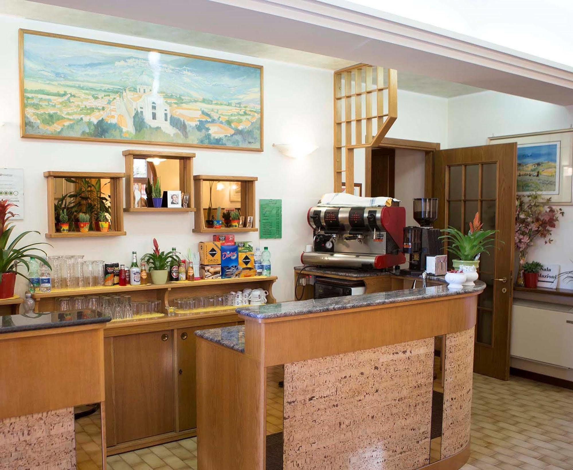 Hotel Vignola Assisi Kültér fotó