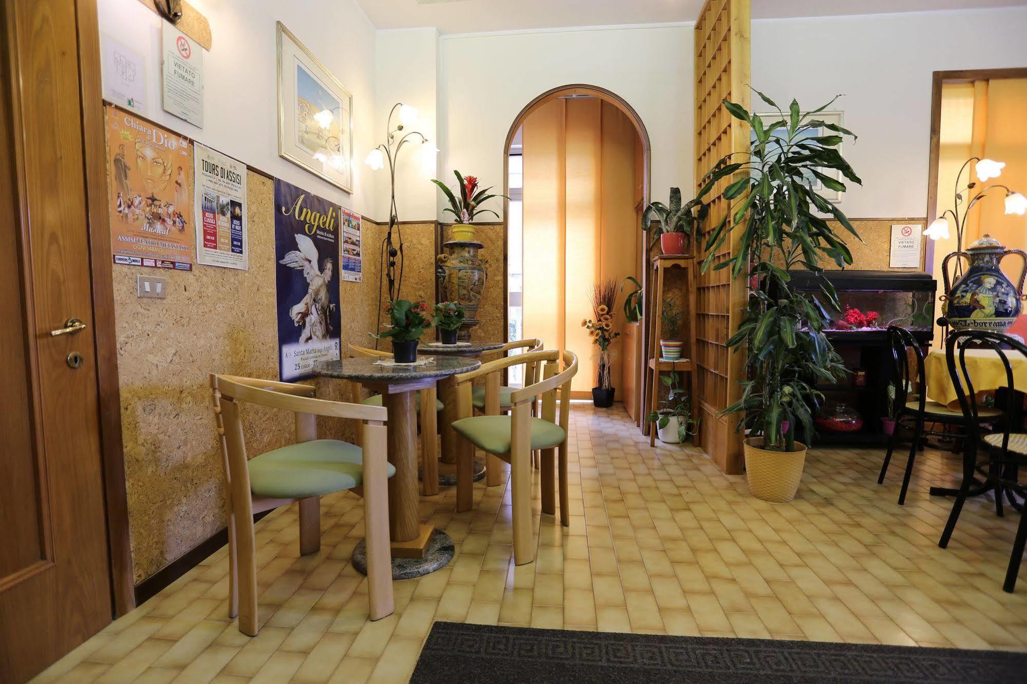 Hotel Vignola Assisi Kültér fotó