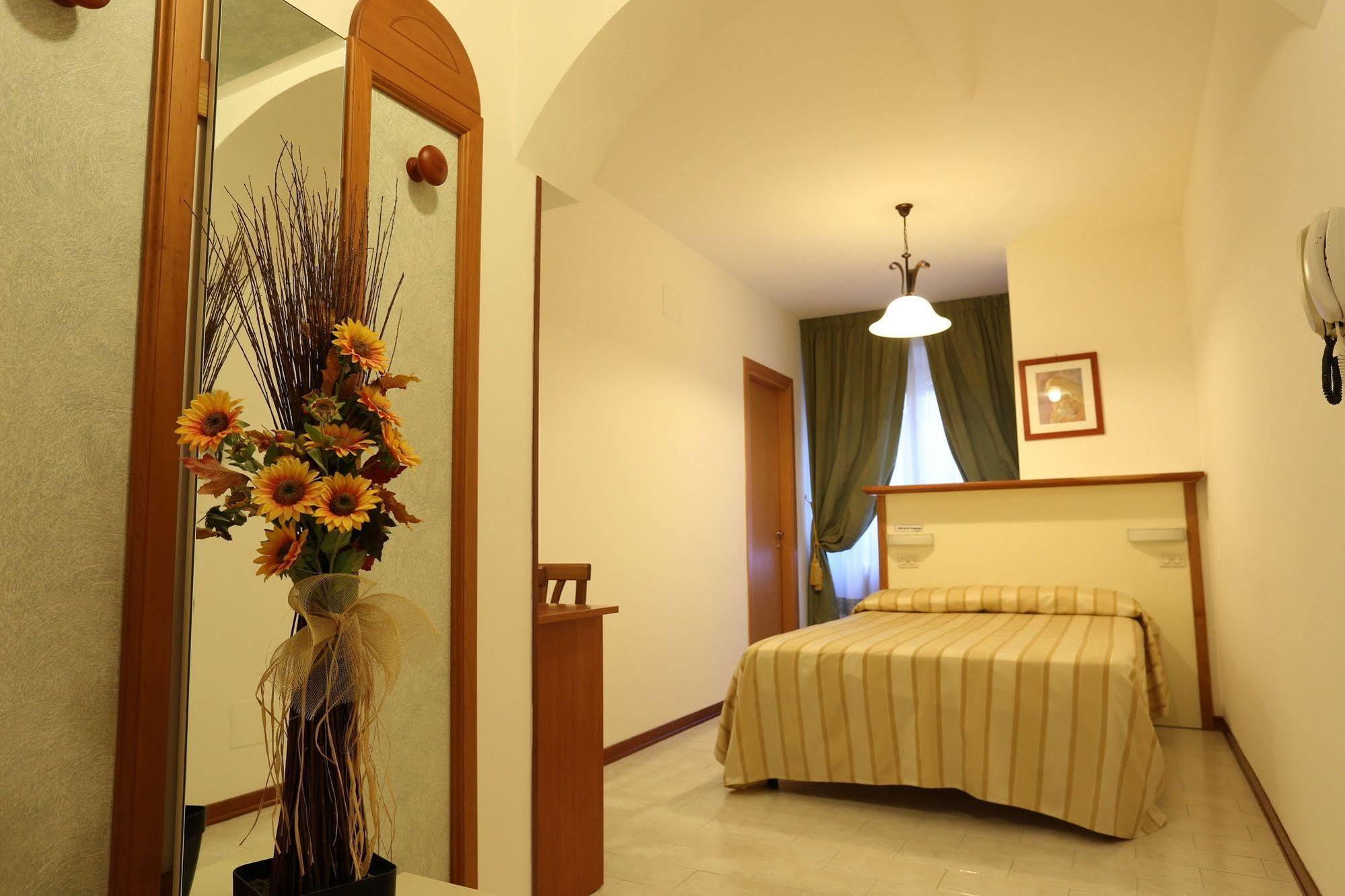 Hotel Vignola Assisi Kültér fotó