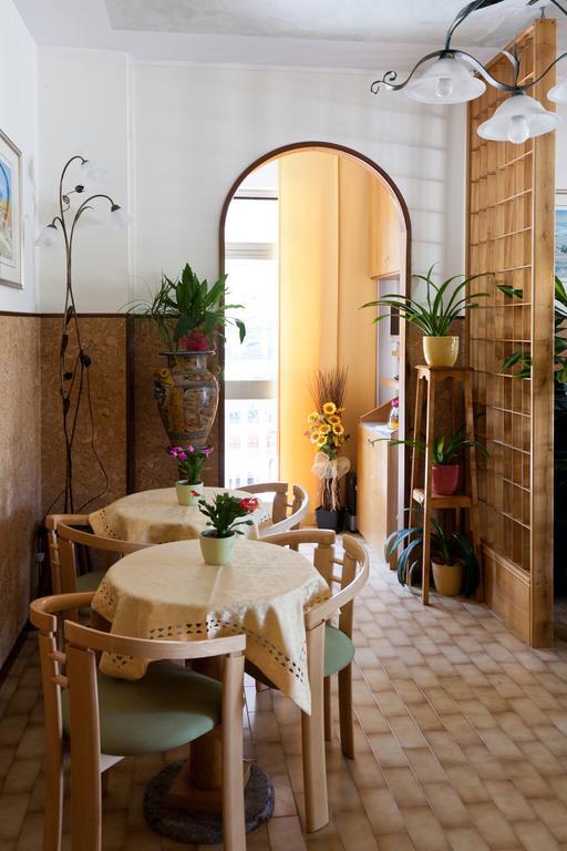Hotel Vignola Assisi Kültér fotó